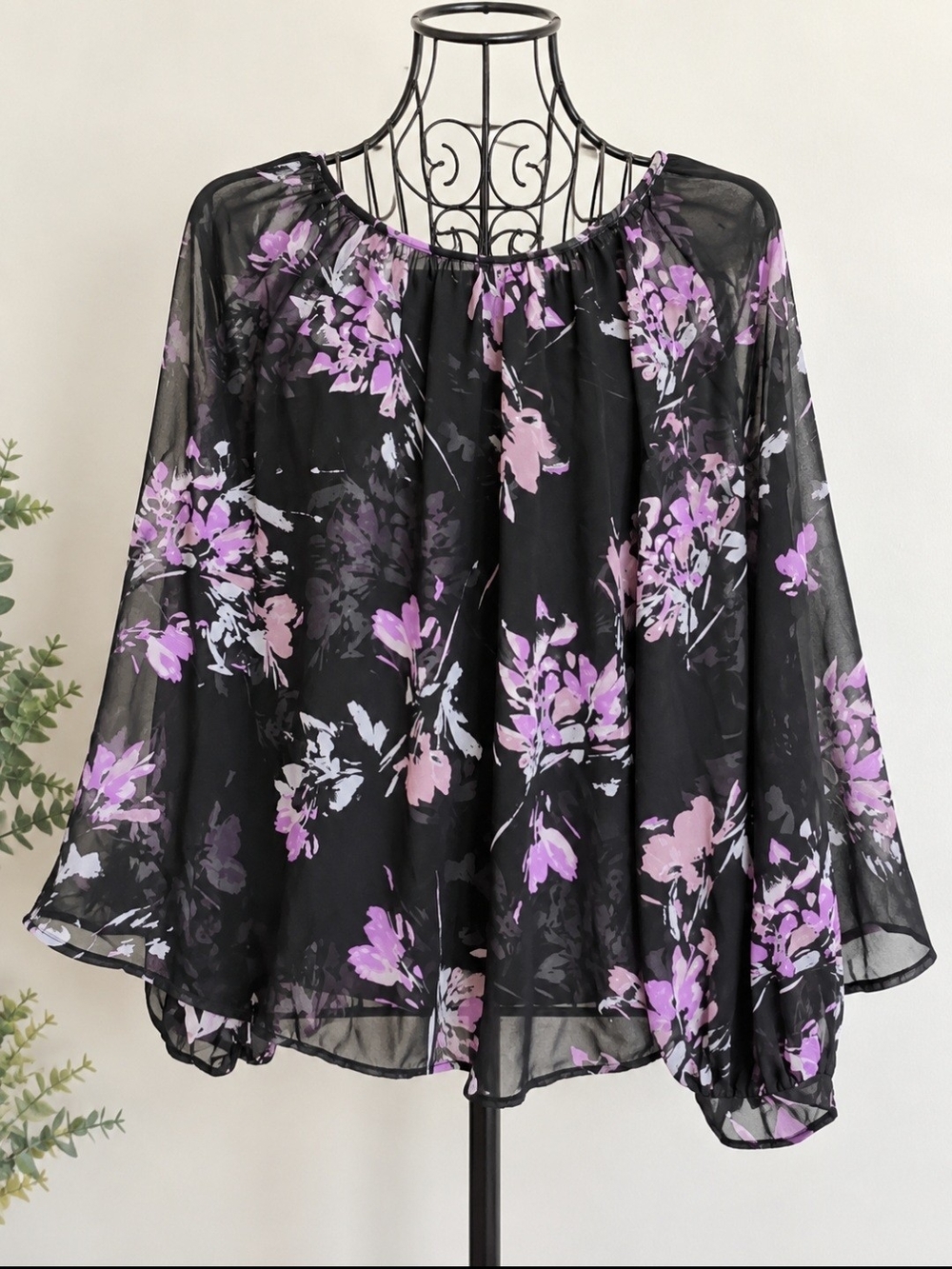 Women’s Black Floral Sheer Peasant Blouse Pink Worthington Size 1X Plus
